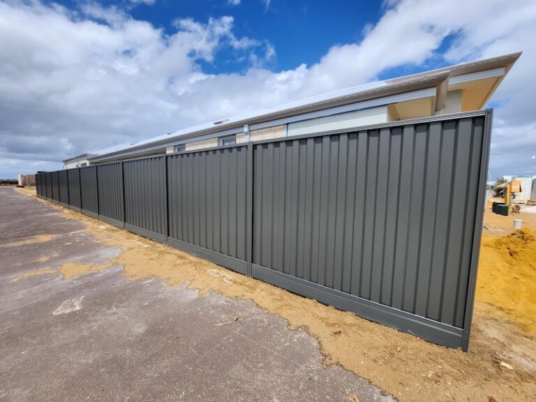 Fids Fencing Fiddes Fencing- colorbond08 - Fiddes Fencing
