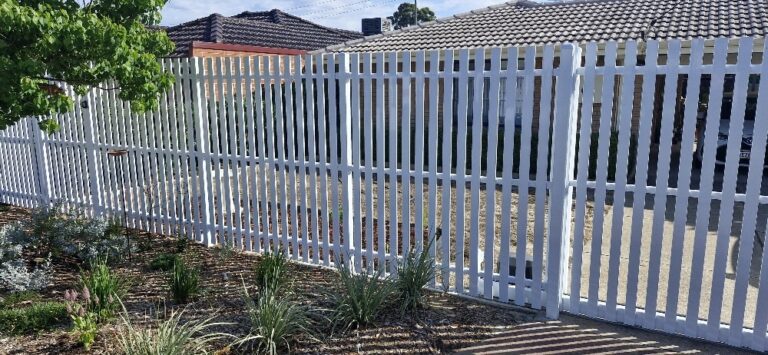 Fids Fencing Fiddes Fencing- Slats07 - Fiddes Fencing