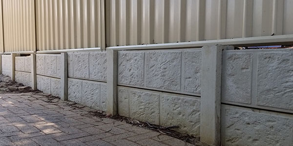 Retaining-Wall-Fencing